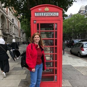 Meet your Posher, Leigh anne